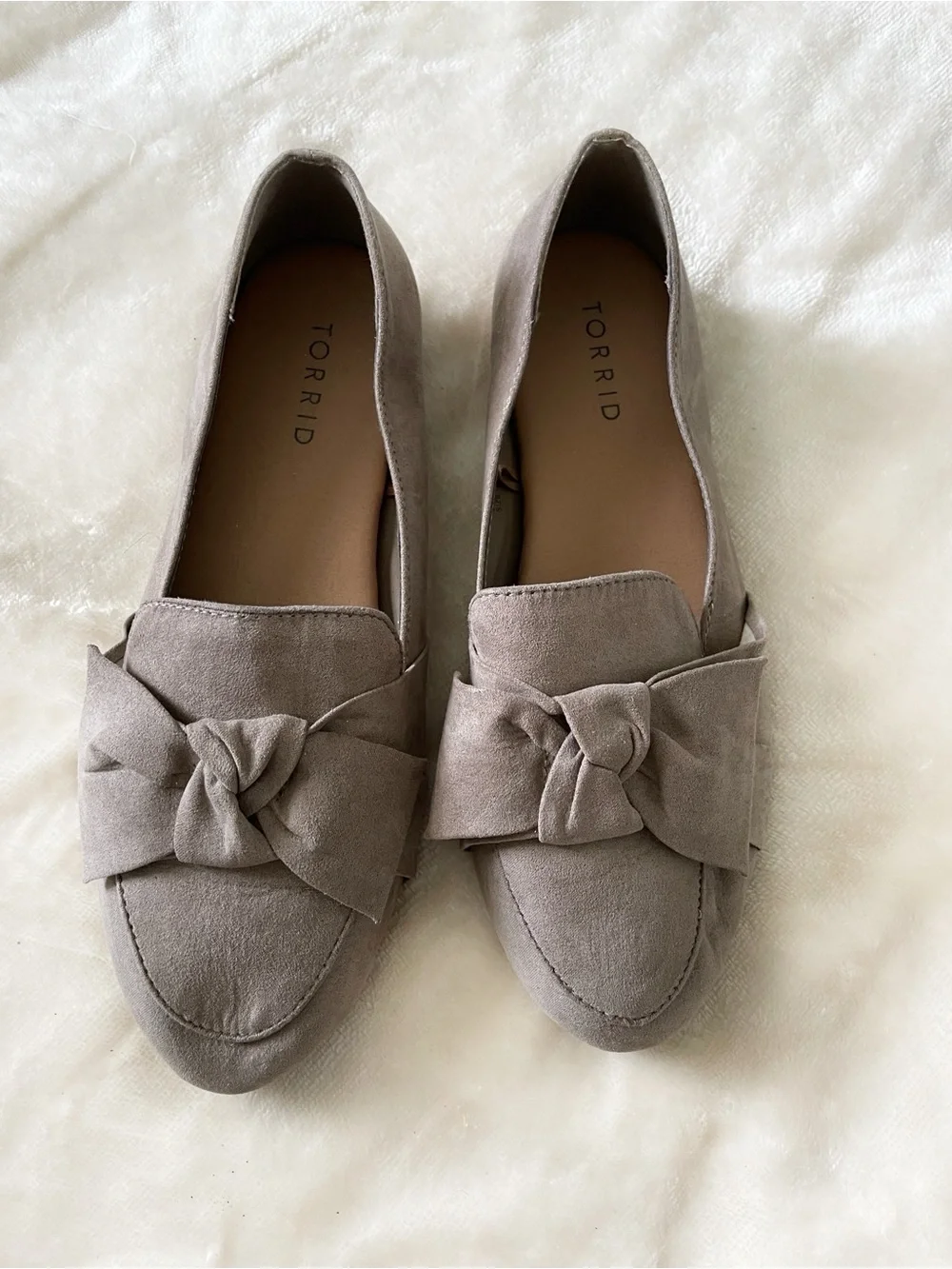 TORRID Faux Suede Pointed Toe Bow Flats Size 8